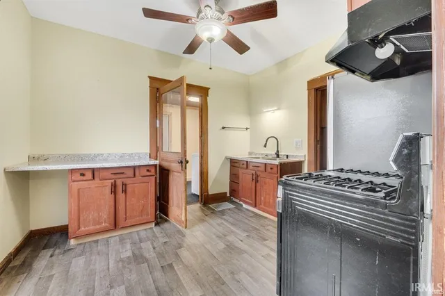 $189,900 | 301 East Mitchell Street, Kendallville, IN 46755