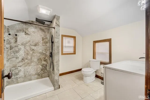 $189,900 | 301 East Mitchell Street, Kendallville, IN 46755