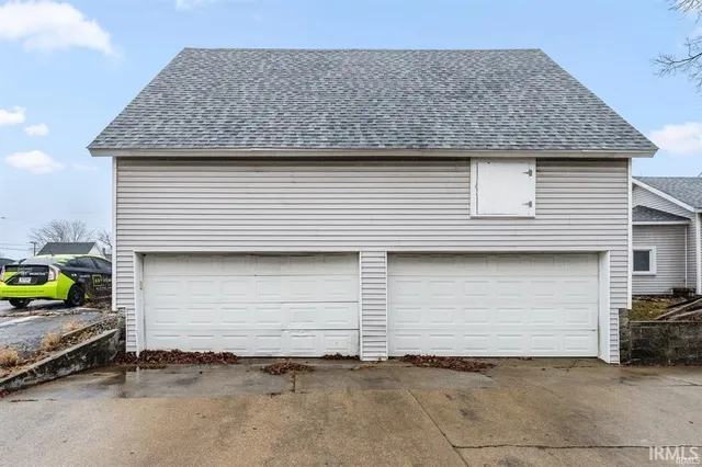 $189,900 | 301 East Mitchell Street, Kendallville, IN 46755