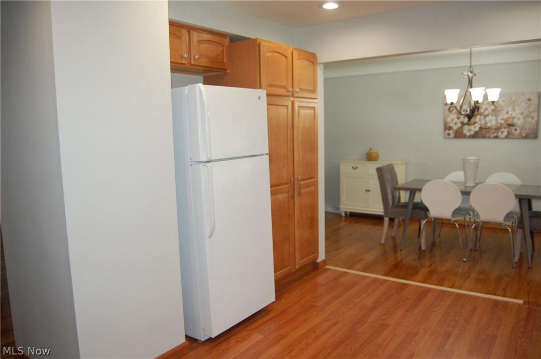 6422 Hamden Road Parma Heights, OH 44130 - Photo 13 of 33