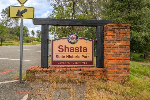 a view of outdoor space