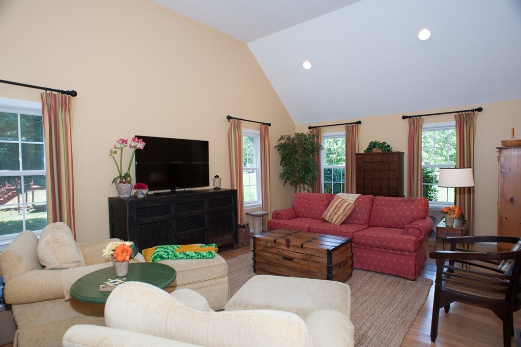 530 Marston Road Northbridge, MA 01588 - Photo 13 of 30