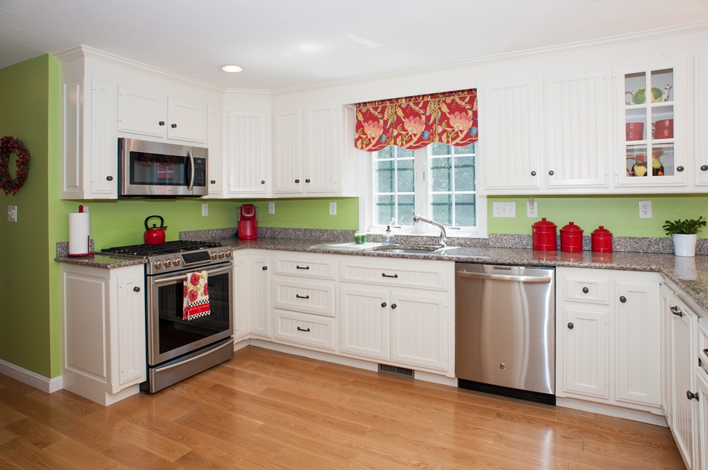 530 Marston Road Northbridge, MA 01588 - Photo 5 of 30