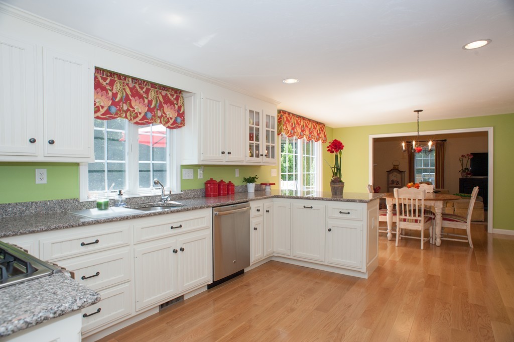 530 Marston Road Northbridge, MA 01588 - Photo 8 of 30