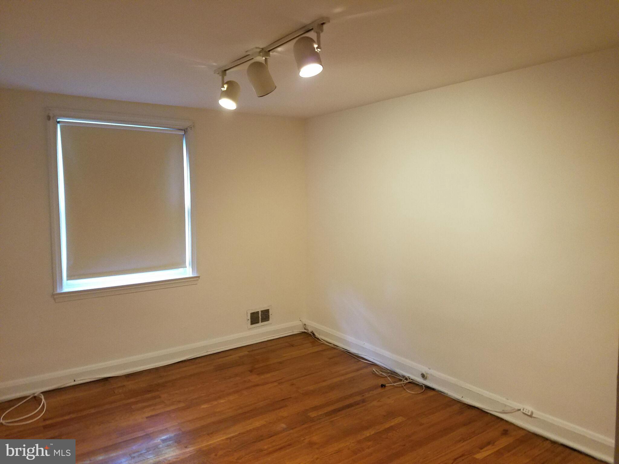 1044 Reverdy Road Baltimore, MD 21212 - Photo 5 of 12 Bedroom