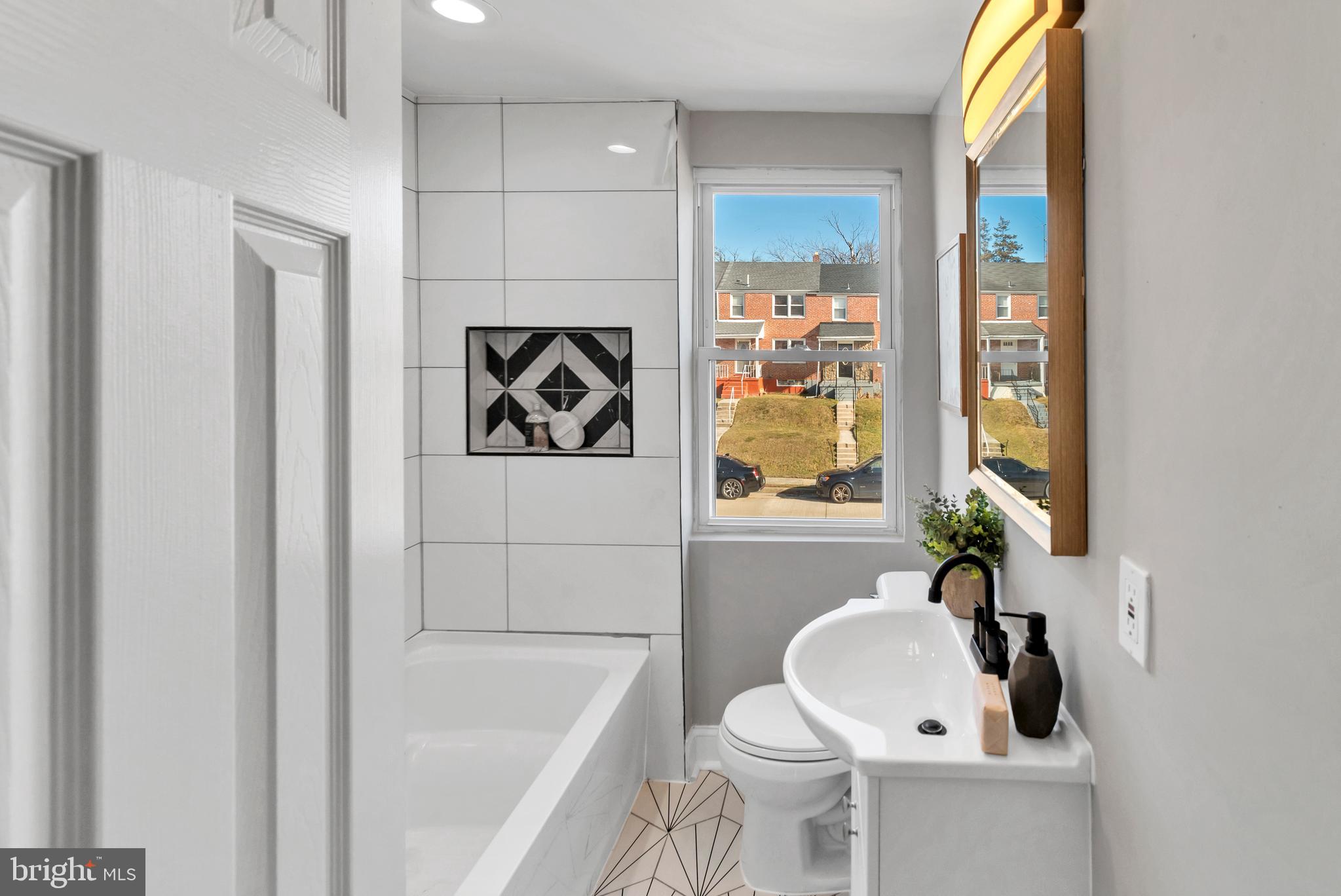 1011 Reverdy Road Baltimore, MD 21212 - Photo 14 of 52