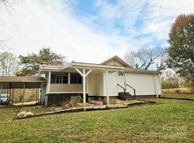 front view of house with a yard