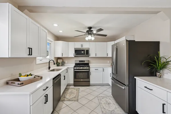 $305,000 | 205 Park Ln Circle, Eldridge, IA 52748