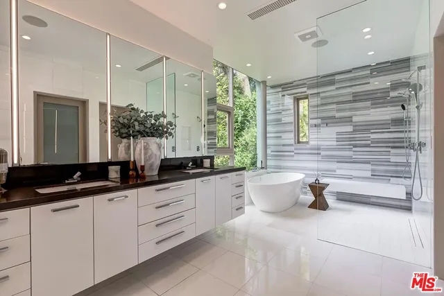 $4,795,000 | 279 South Westgate Avenue, Los Angeles, CA 90049