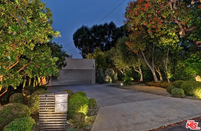 $4,795,000 | 279 South Westgate Avenue, Los Angeles, CA 90049