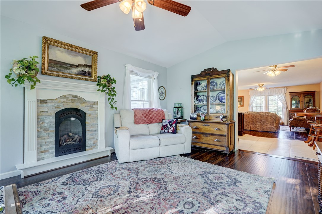 4446 Federal Road Livonia, NY 14487 - Photo 7 of 31 Family Room off Kitchen