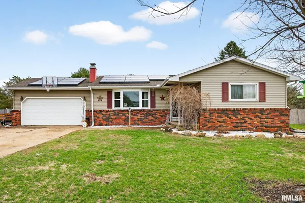 $230,000 | 200 Falcon Drive, Green Valley, IL 61534