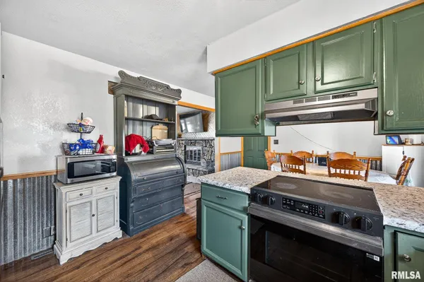 $230,000 | 200 Falcon Drive, Green Valley, IL 61534