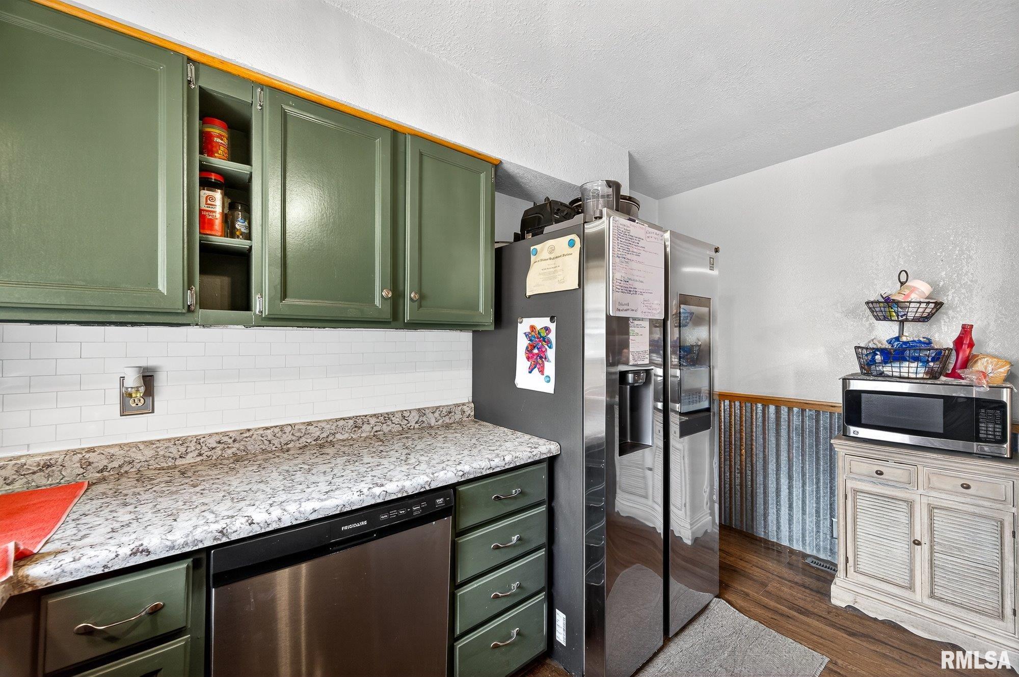 200 Falcon Drive Green Valley, IL 61534 - Photo 12 of 38