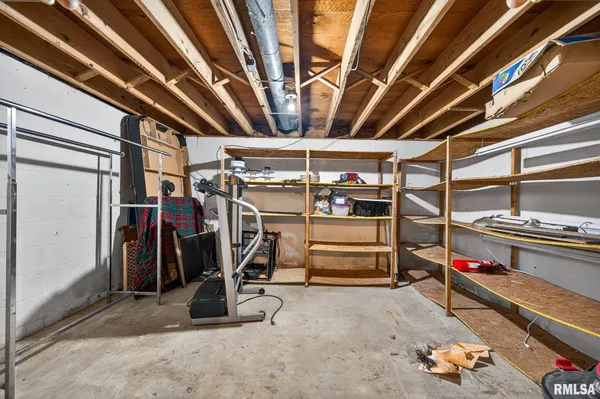 $230,000 | 200 Falcon Drive, Green Valley, IL 61534