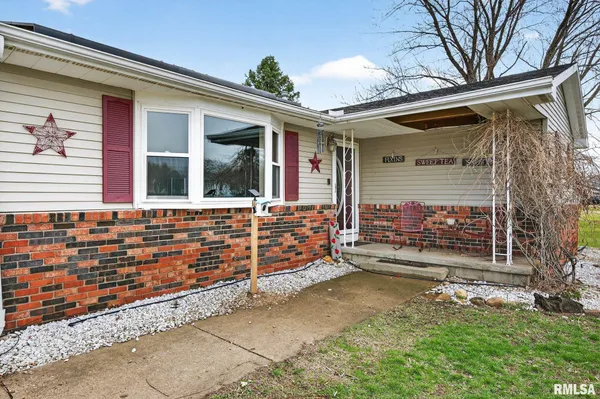 $230,000 | 200 Falcon Drive, Green Valley, IL 61534