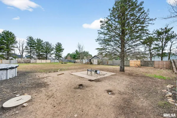 $230,000 | 200 Falcon Drive, Green Valley, IL 61534