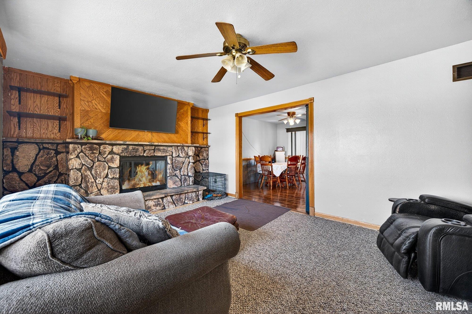 200 Falcon Drive Green Valley, IL 61534 - Photo 4 of 38