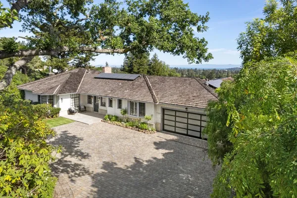$6,198,000 | 720 Endfield Way, Hillsborough, CA 94010