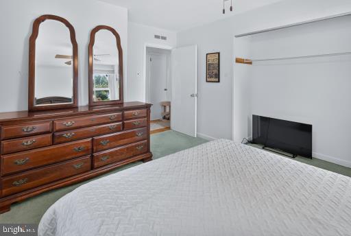 3801 Chalfont Drive Philadelphia, PA 19154 - Photo 29 of 37