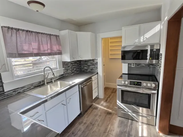 $160,000 | 217 South Elm Street, Whitewater, KS 67154