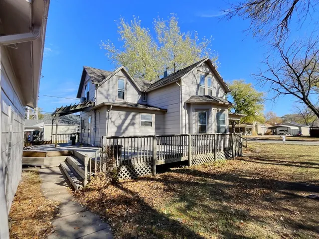 $160,000 | 217 South Elm Street, Whitewater, KS 67154