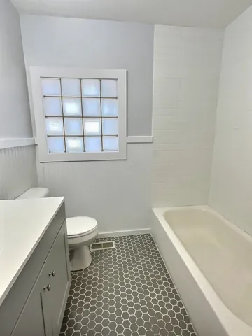 $160,000 | 217 South Elm Street, Whitewater, KS 67154