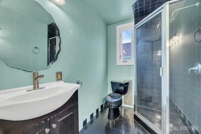 $3,200 | 128 East Colfax Avenue, Roselle Park, NJ 07204