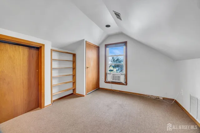 $3,200 | 128 East Colfax Avenue, Roselle Park, NJ 07204