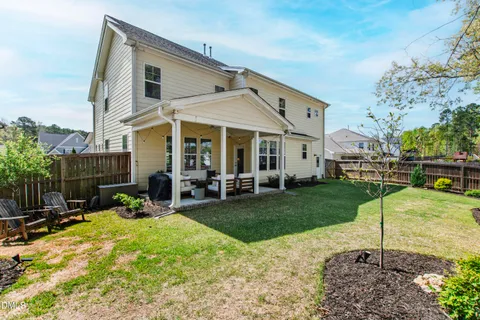 $599,999 | 408 Barrington Hall Drive, Rolesville, NC 27571