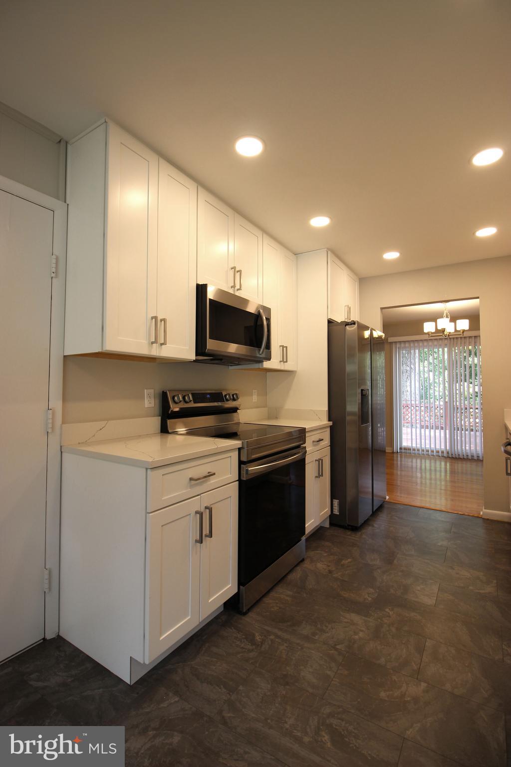 6211 Duntley Court Springfield, VA 22152 - Photo 10 of 53
