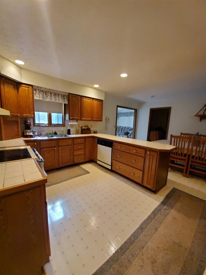 4092 North Flint Road Roscommon, MI 48653 - Photo 4 of 25 Gallery Image 4