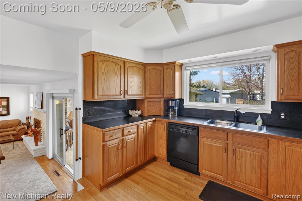 4291 Hallmark Court Flint, MI 48532 - Photo 15 of 51