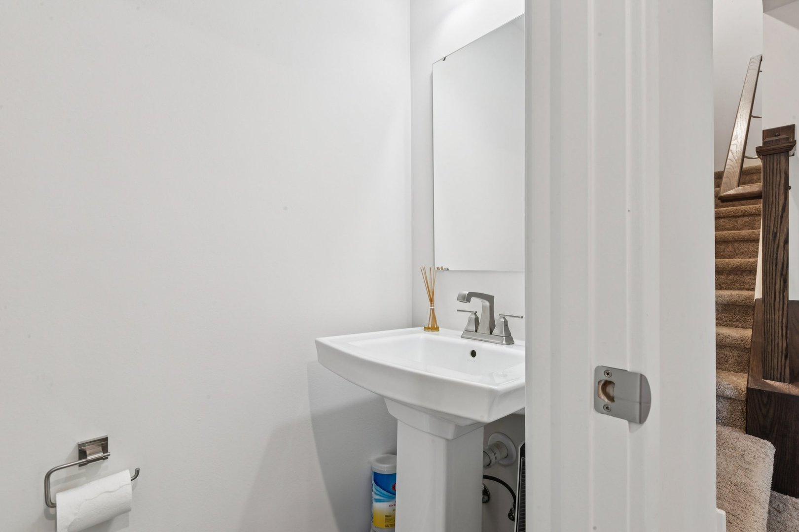 211 Dawson Drive Mount Prospect, IL 60056 - Photo 11 of 27 a bathroom with a sink a mirror and shower curtain