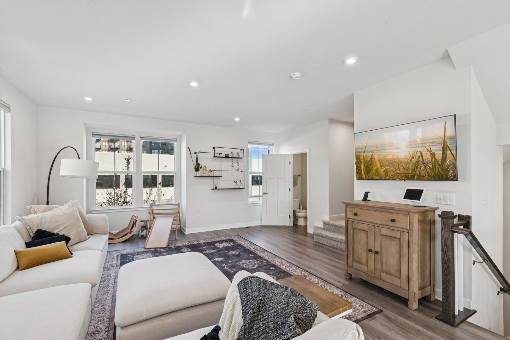 211 Dawson Drive Mount Prospect, IL 60056 - Photo 3 of 27 a living room with furniture and flat screen tv