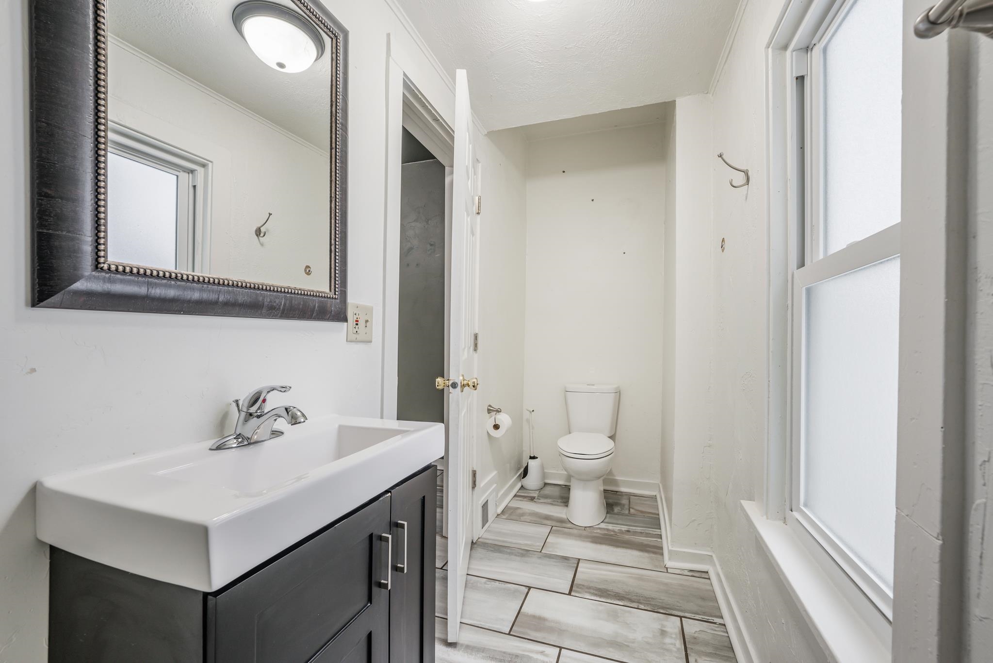 1333 Reed Avenue Oshkosh, WI 54901 - Photo 9 of 24