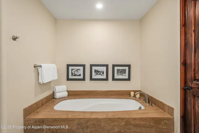 $825,000 | 65 Timbers Club Court, Unit A5I, Snowmass Village, CO 81615