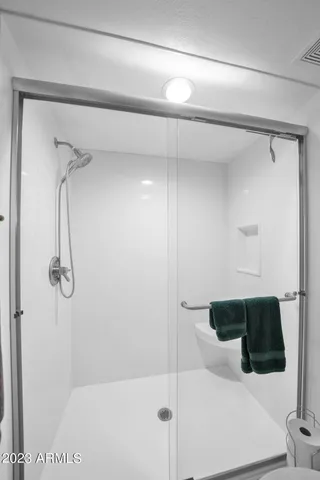 $1,950 | 19429 North 85th Drive, Peoria, AZ 85382