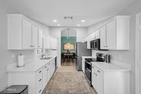 $1,950 | 19429 North 85th Drive, Peoria, AZ 85382