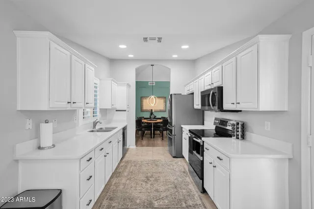 $1,950 | 19429 North 85th Drive, Peoria, AZ 85382