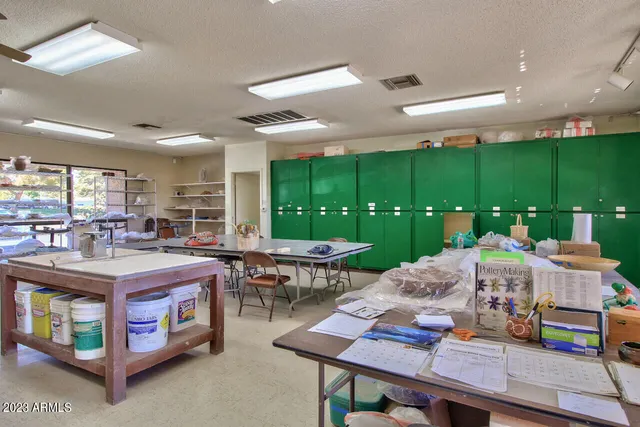 $1,950 | 19429 North 85th Drive, Peoria, AZ 85382