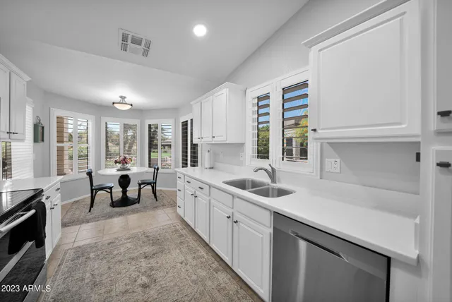 $1,950 | 19429 North 85th Drive, Peoria, AZ 85382