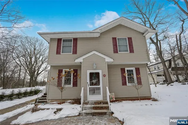 $699,000 | 77 Garside Avenue, Wayne, NJ 07470