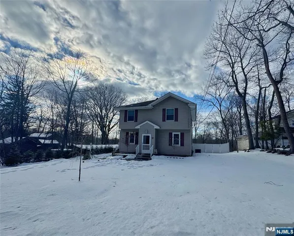 $699,000 | 77 Garside Avenue, Wayne, NJ 07470