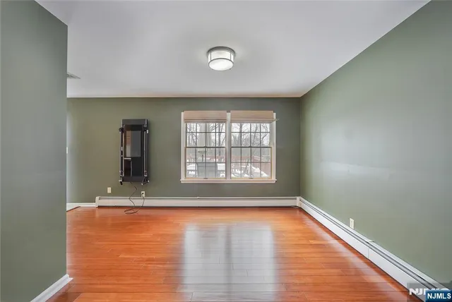 $699,000 | 77 Garside Avenue, Wayne, NJ 07470