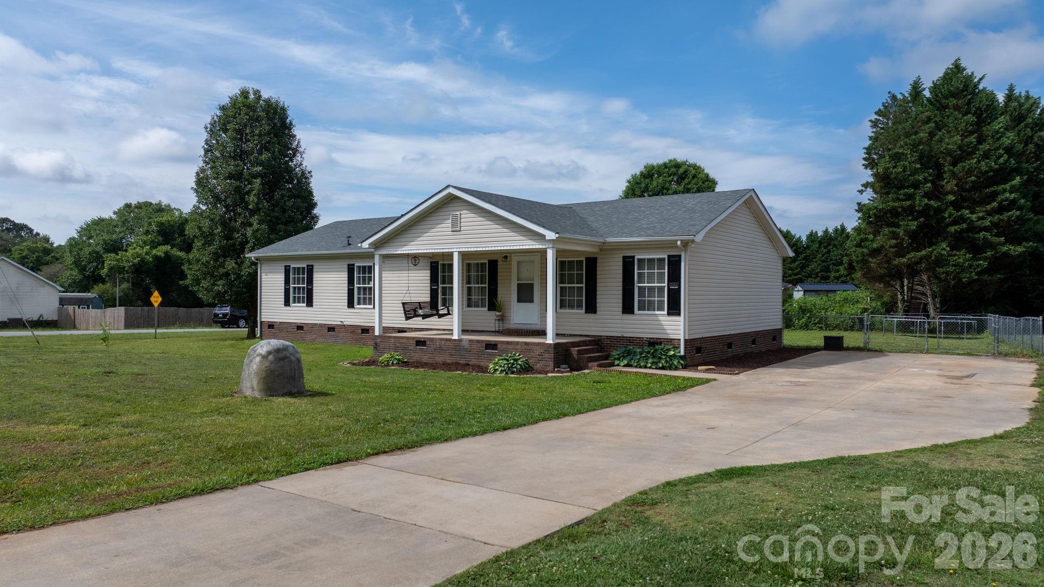 150 Bost Nursery Road Maiden, NC 28650 - Photo 2 of 34
