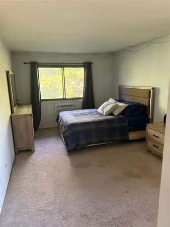 $139,000 | 10 Oakwood Terrace, Unit 65, New Windsor, NY 12553