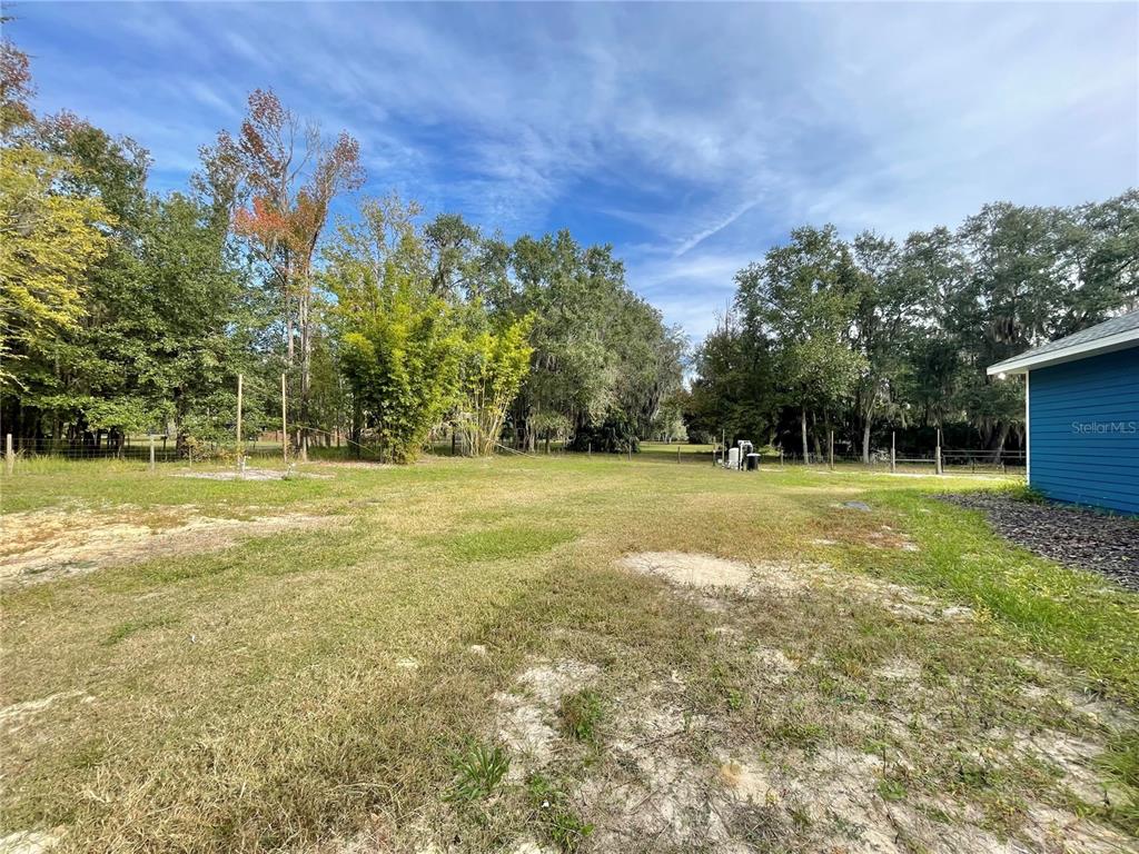 10620 Southwest 10th Terrace Micanopy, FL 32667 - Photo 52 of 58 a view of a garden