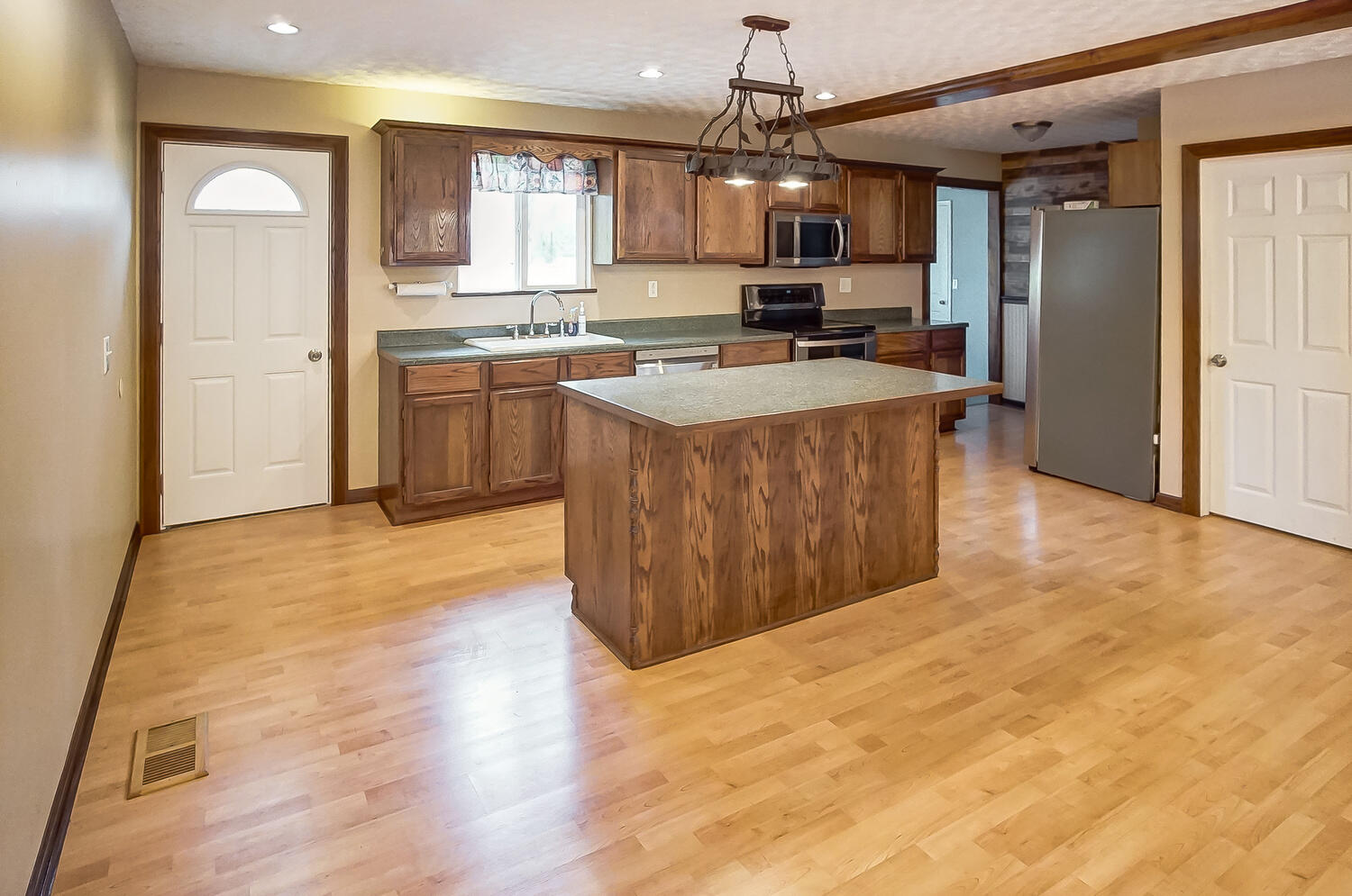 8330 Locust Grove Road Burlington, KY 41005 - Photo 4 of 34 Gallery Image 4