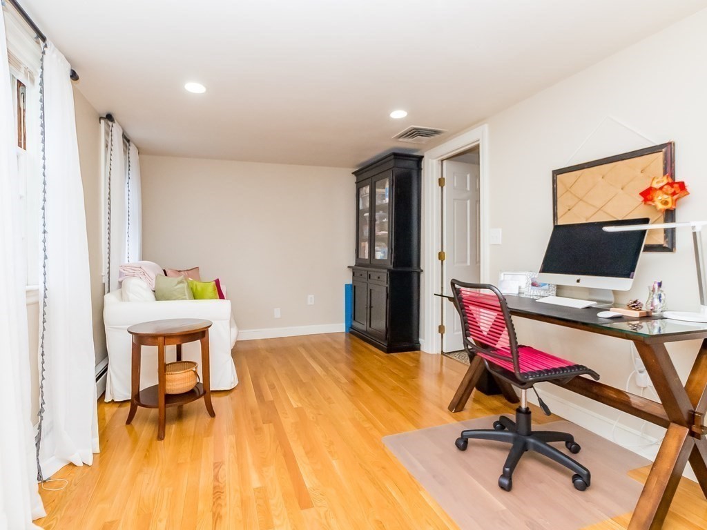 146 Arnold Road Newton, MA 02459 - Photo 25 of 42 Gallery Image 25